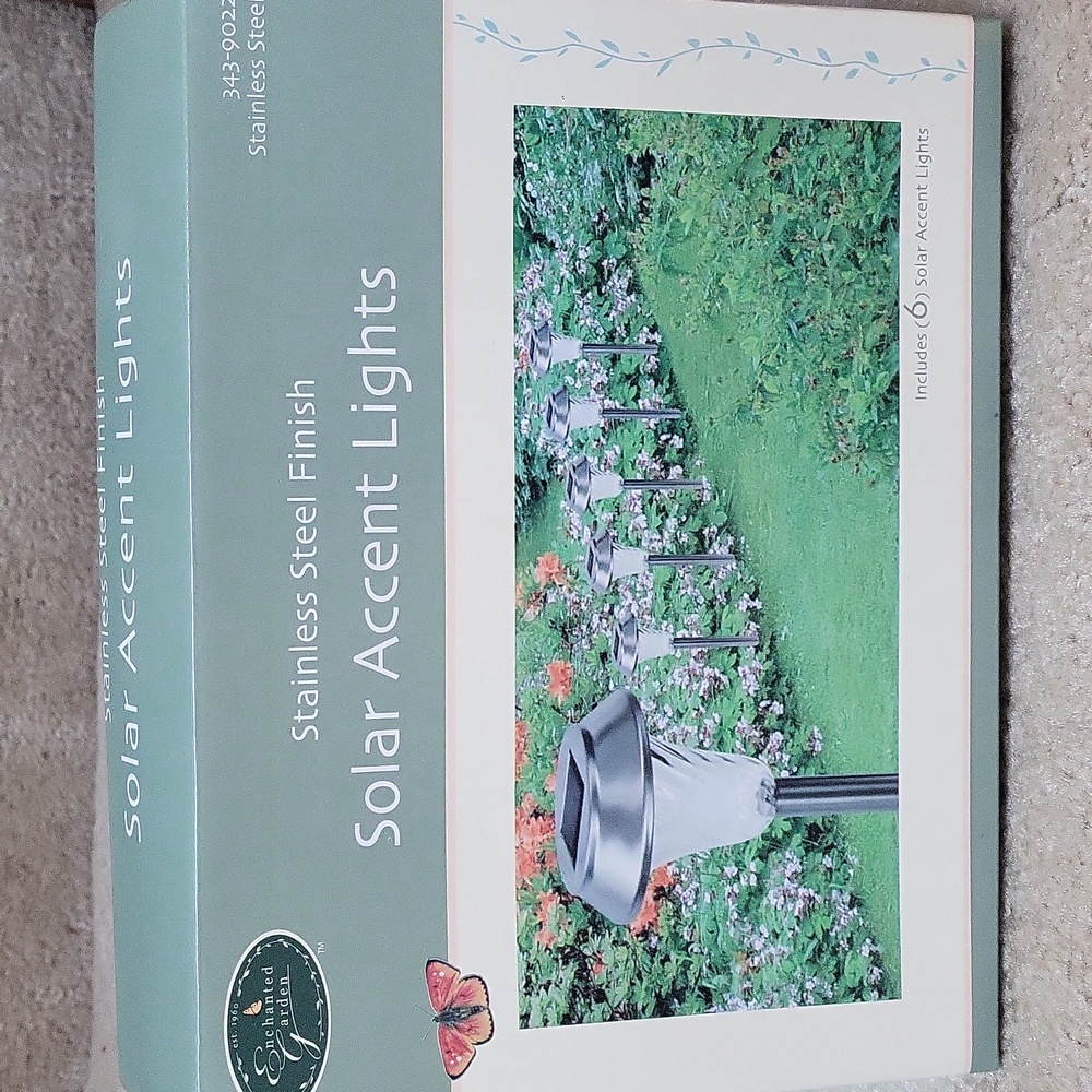 6 pack new stainless steel finish Solar accent lights New In Box